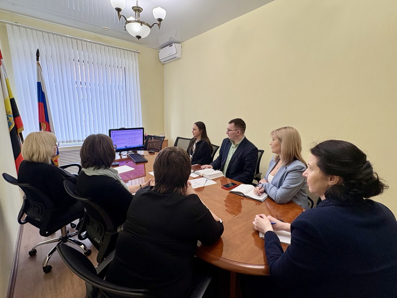Курский Росреестр и кредитные организации обсудили электронное взаимодействие.